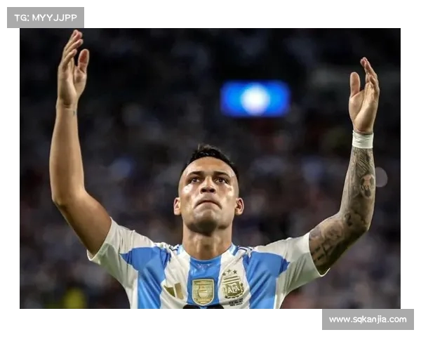 美洲杯焦点争议：劳塔罗推人未判，秘鲁球员愤怒围裁引爆冲突(劳塔罗美洲杯进球)