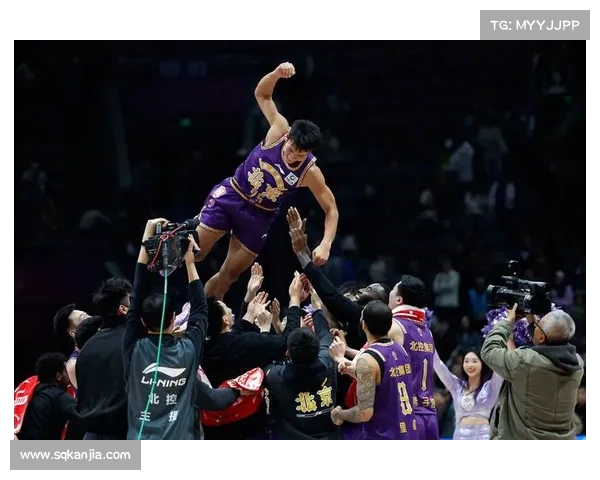 赛季闭幕!篮球赛事中的最后决战精彩无限 赛季闭幕!篮球赛事中的最后决战精彩无限