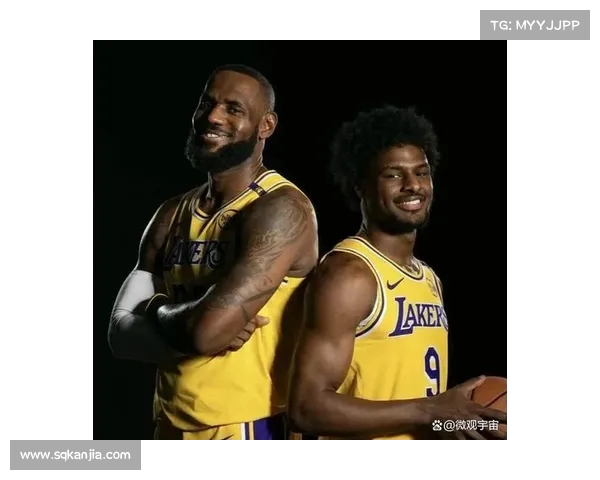 詹姆斯·布朗尼成NBA历史首对同队父子,打破四大职业体育联盟记录 詹姆斯·布朗尼成NBA历史首对同队父子,打破四大职业体育联盟记录